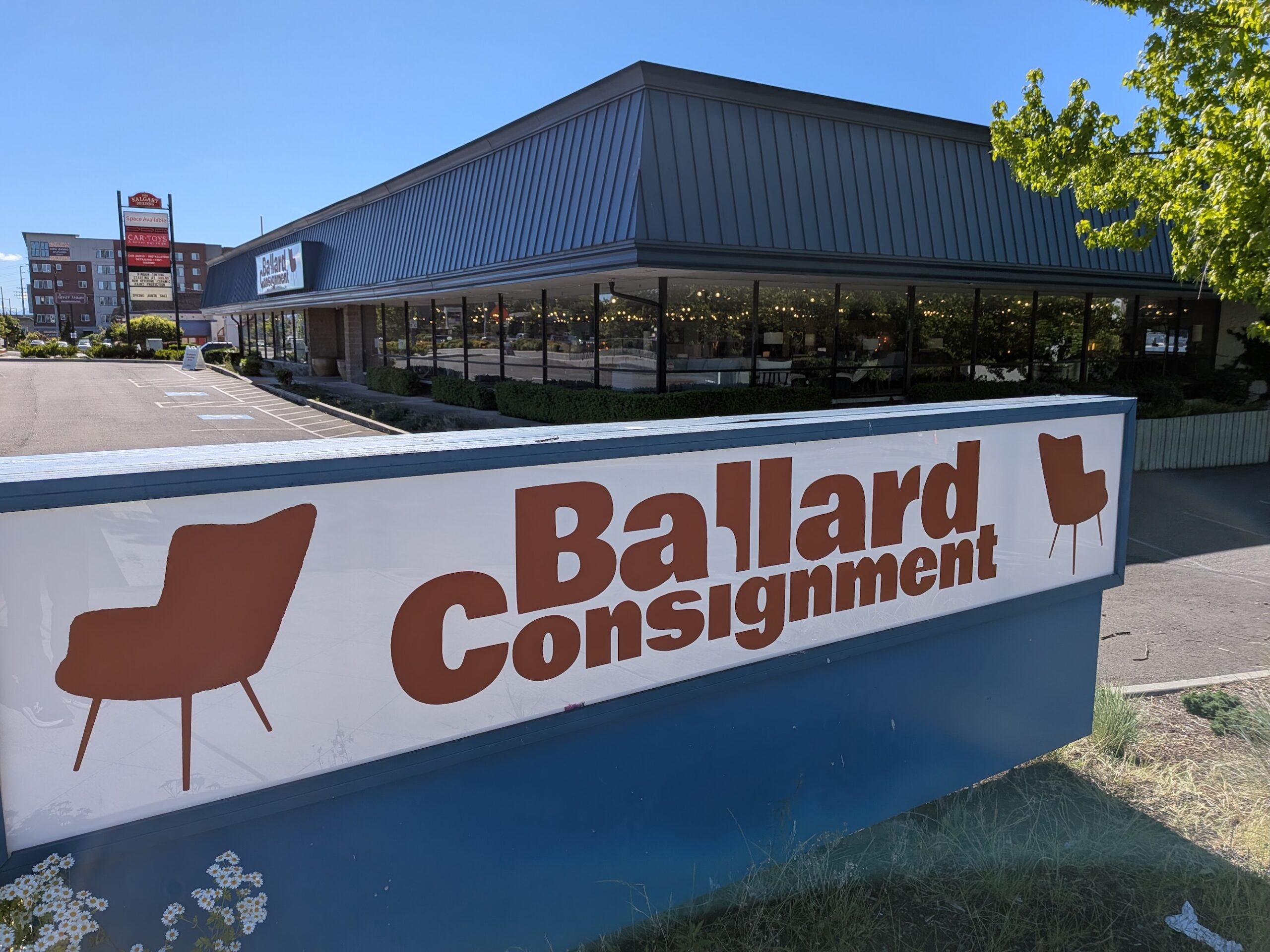 Ballard Consignment to celebrate Lynnwood grand opening June 18