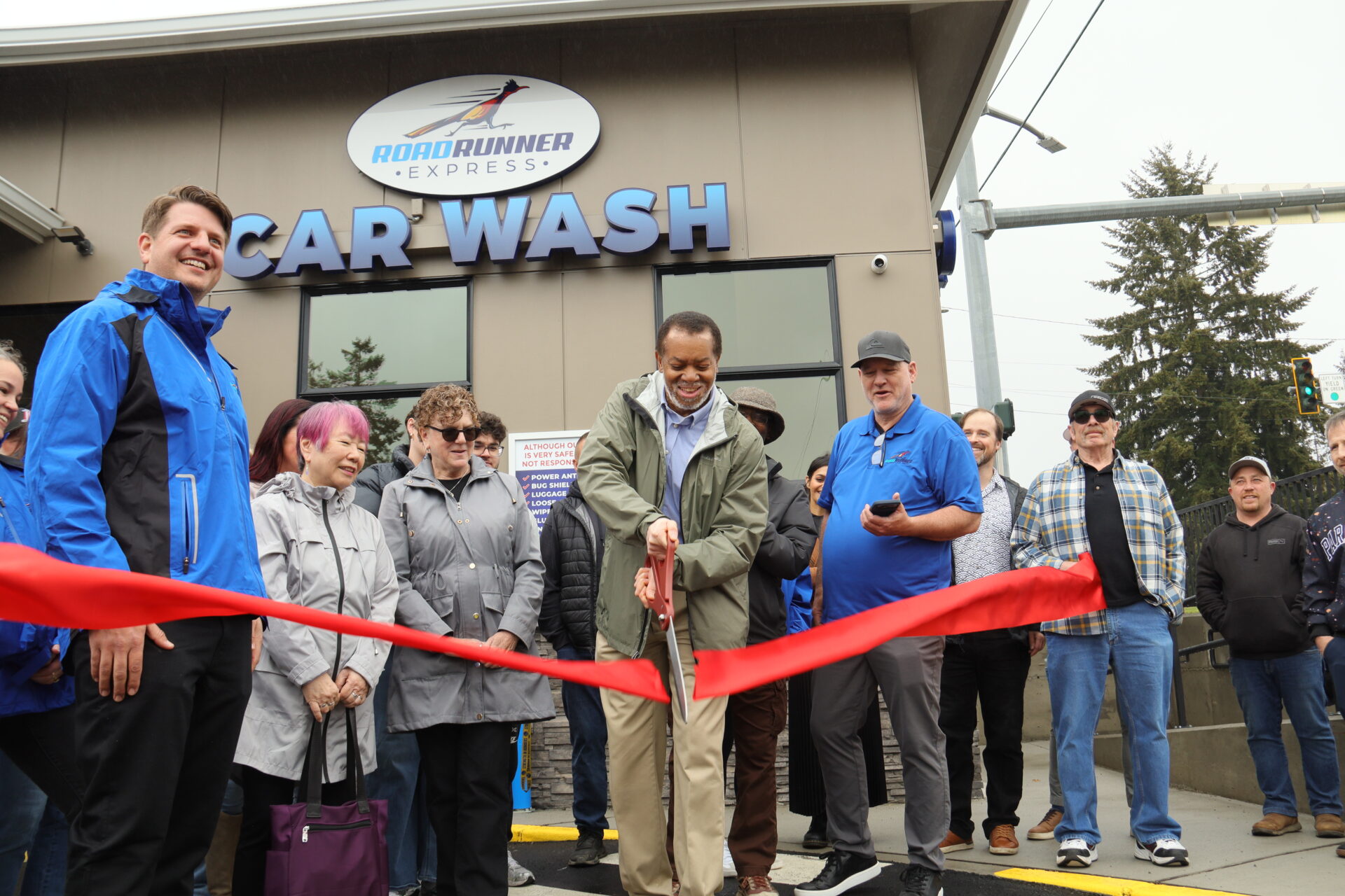 Road Runner Express Car Wash opens in Mountlake Terrace on Earth Day ...