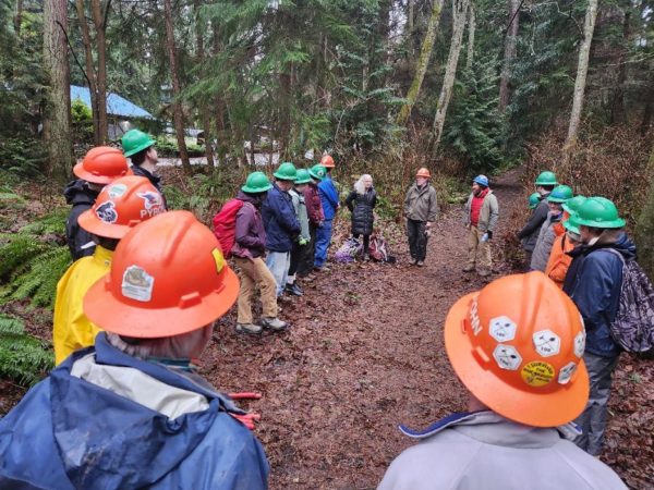 Washington Trails Association partners with local group to help