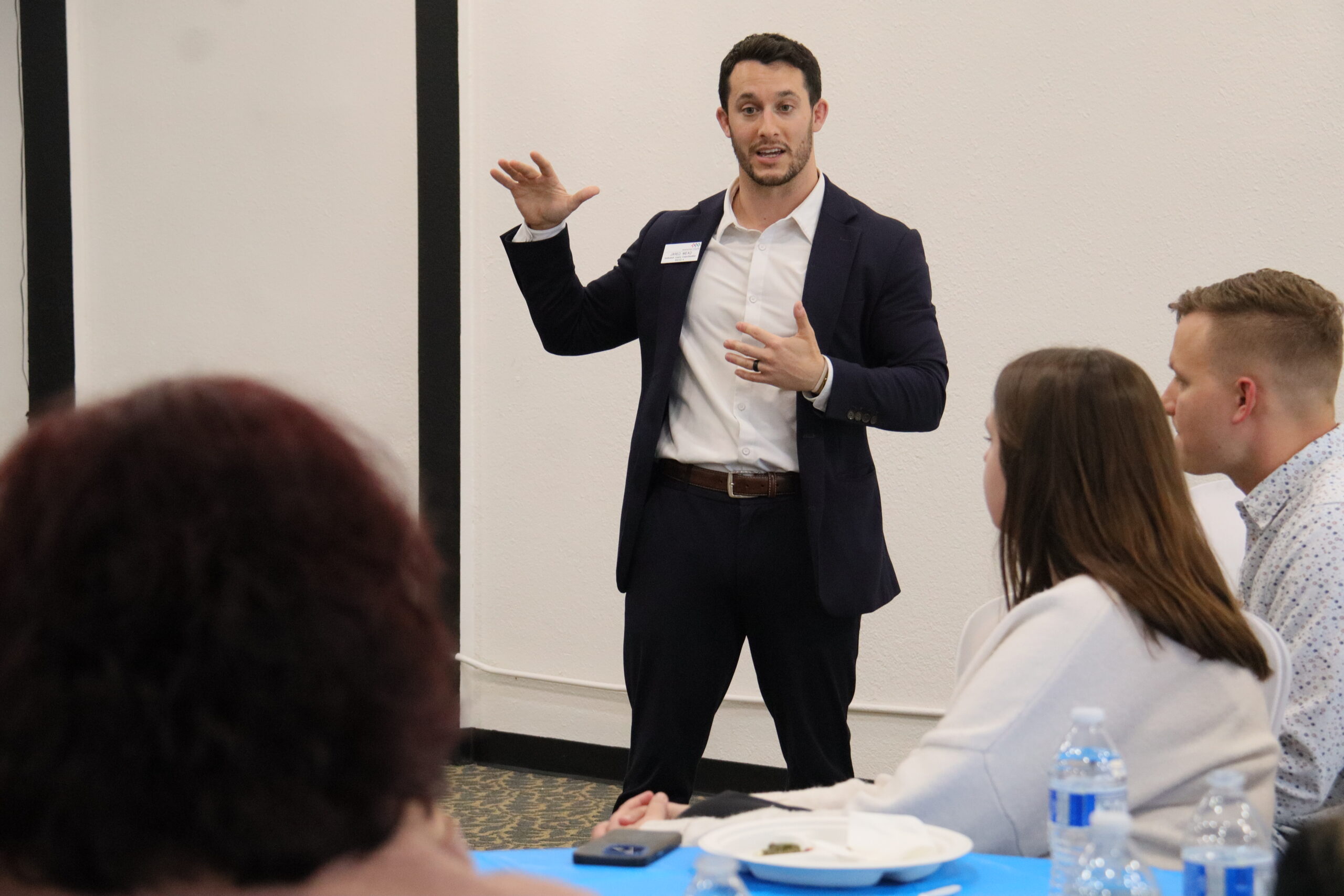 Budget, housing, jobs on agenda as County Councilmember Mead meets with business owners