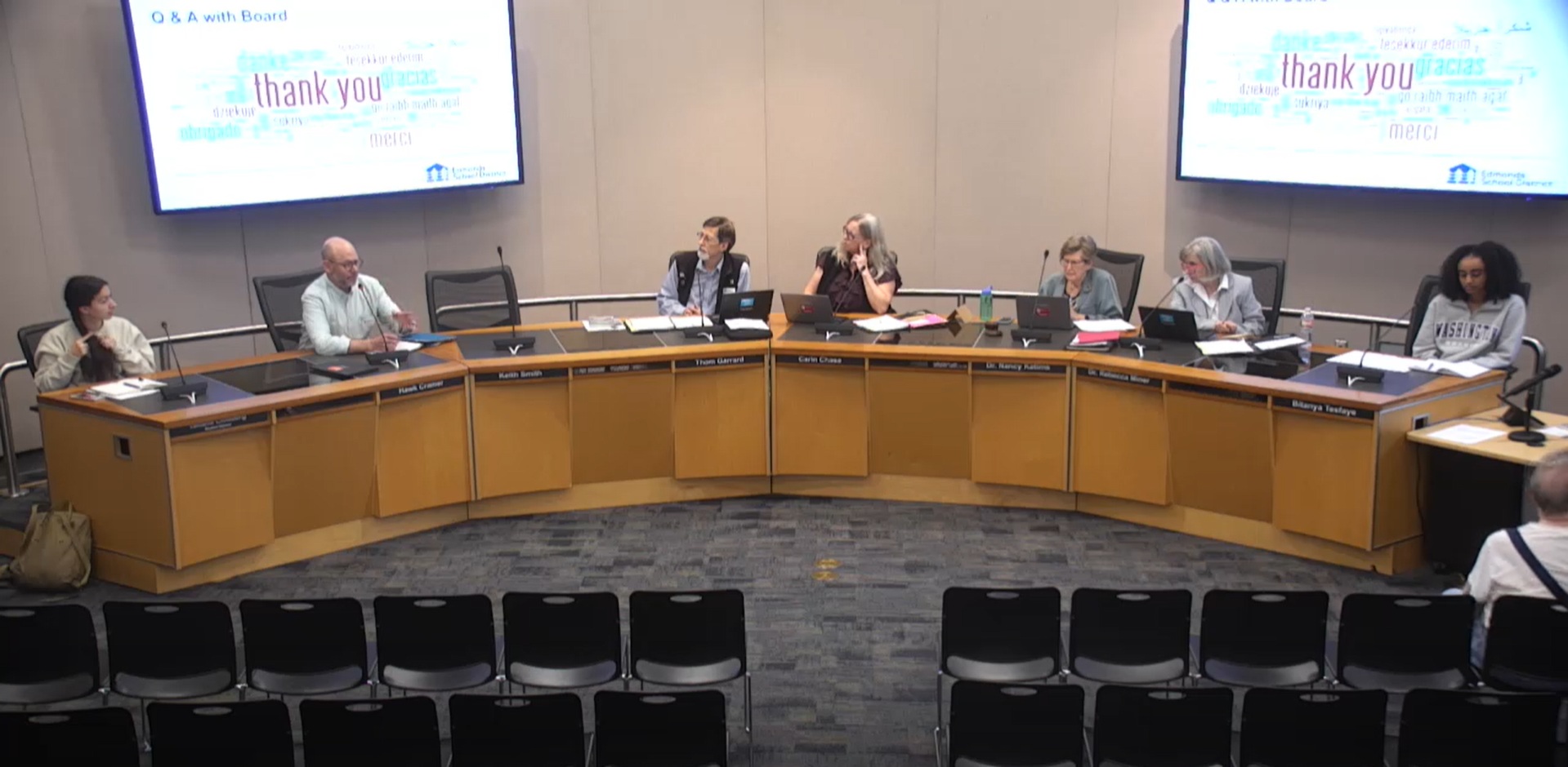 Edmonds School Board reviews new curricula for science, health and social studies
