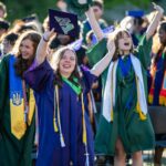 Edmonds-Woodway HS celebrates its graduates with sunny ceremony Friday night