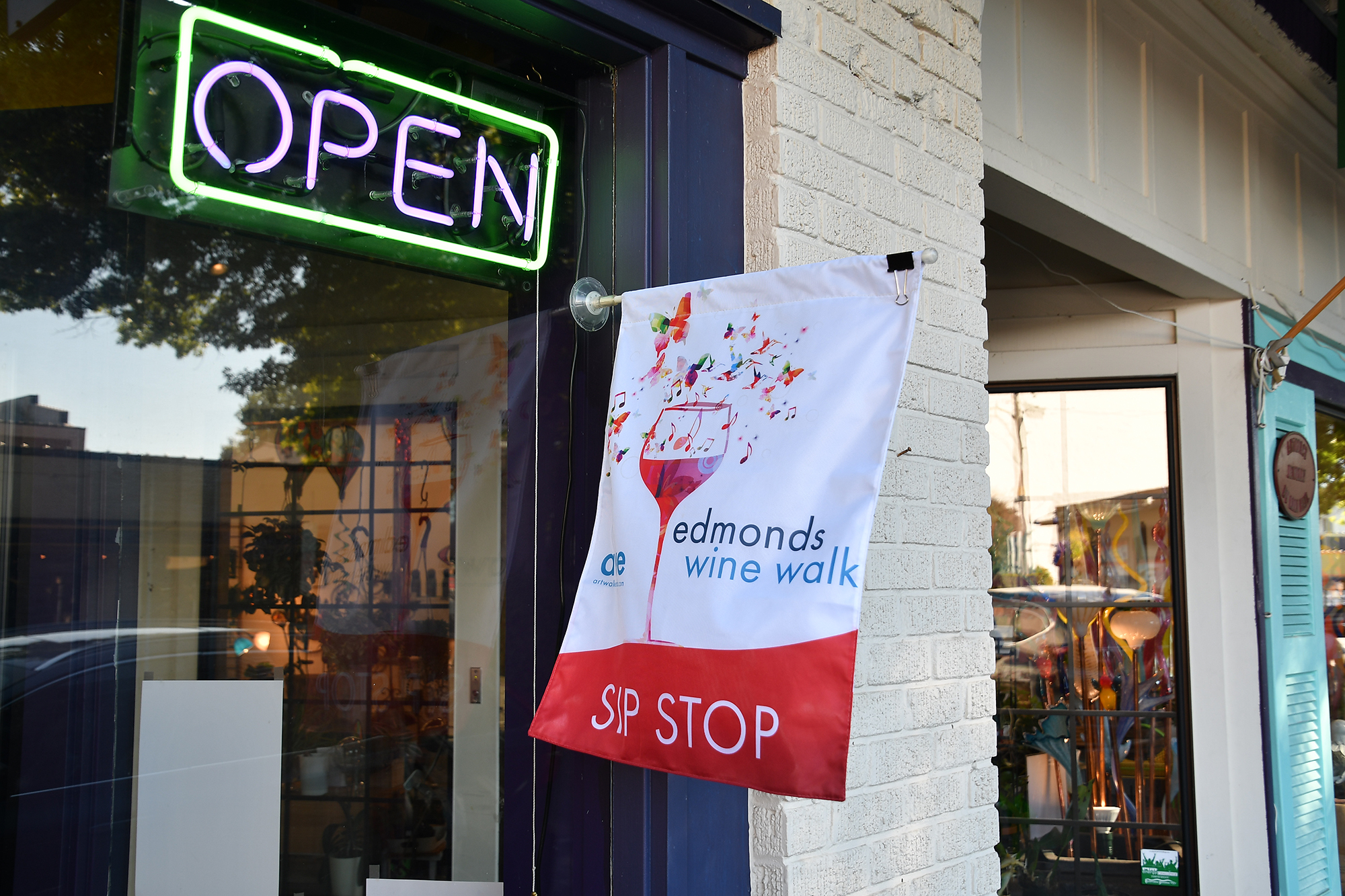 Wine not? Edmonds Summer Wine Walks return starting Saturday