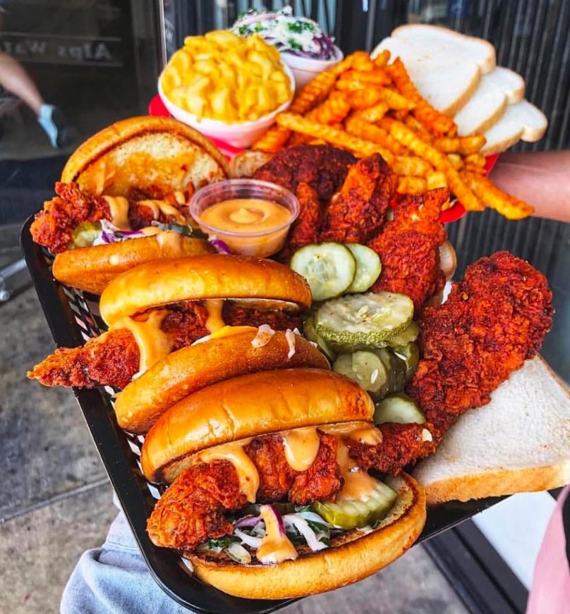 Restaurant News: Nashville-style chicken coming to Lynnwood, cocktail classes in Edmonds and an MLT wine bar