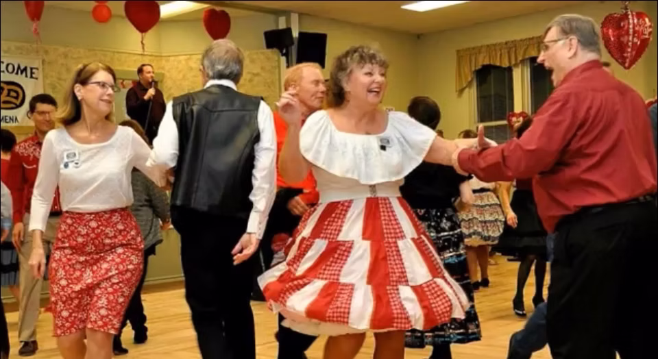 You’re invited to learn square dancing this fall