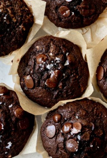 Healthy Eating: Chocolate-Zucchini Brownie Muffins