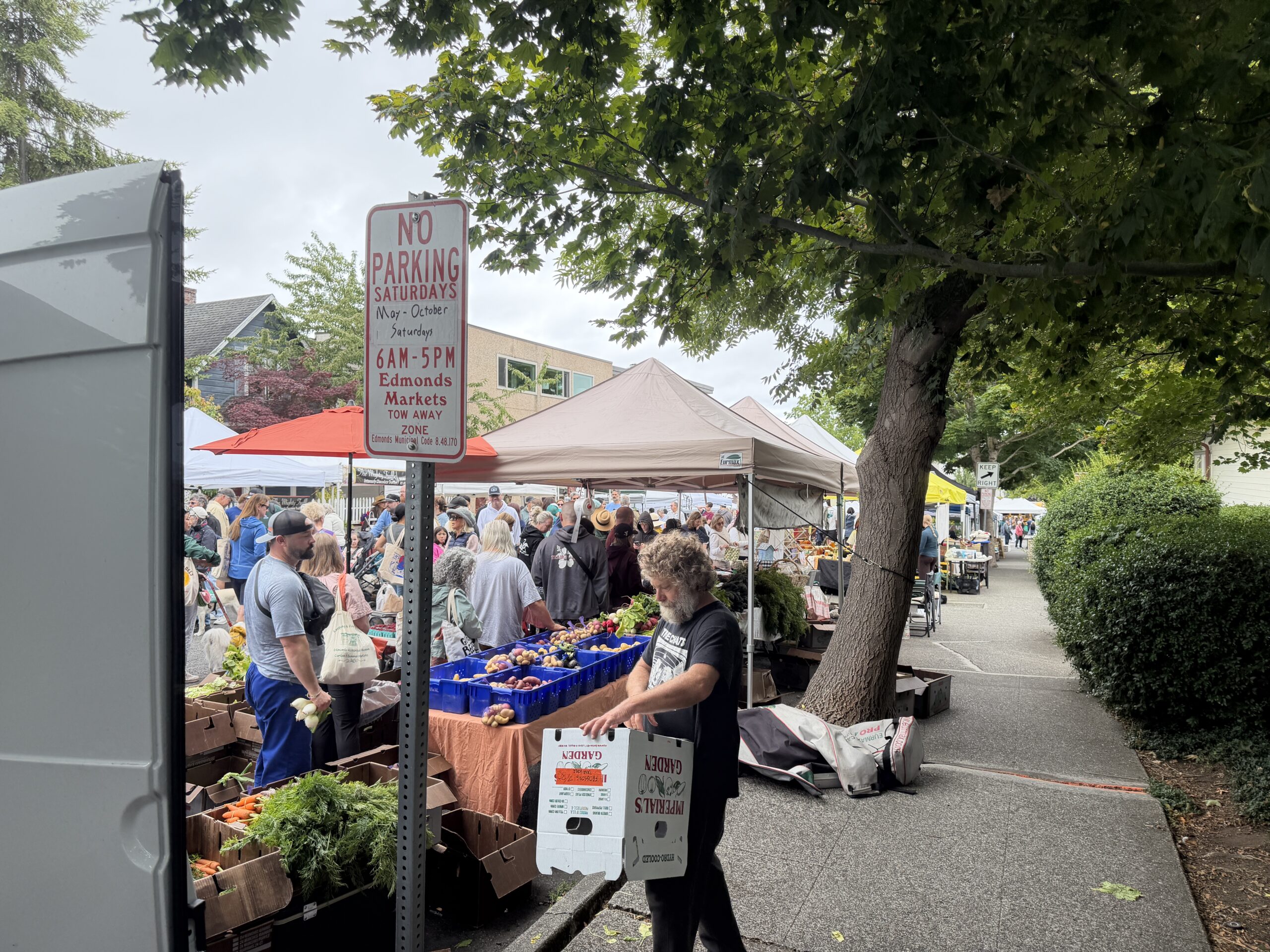 Photo from Scene in Edmonds: Around town Saturday