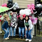 Edmonds goes all out for Dolly Day